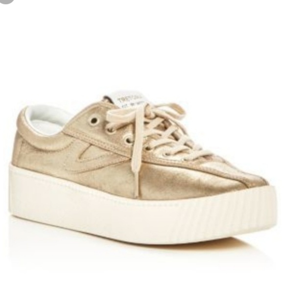 metallic tennis shoes